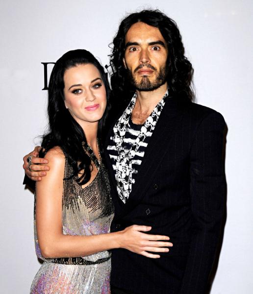 Katy Perry si Russell Brand nu-şi doresc un divorţ cu scandal