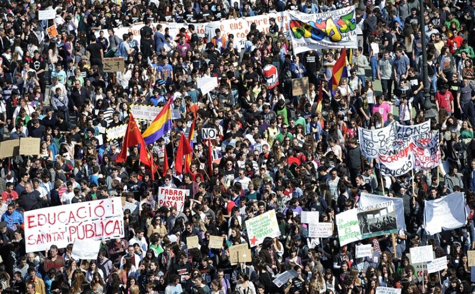 Funcţionarii publici din Spania anunţă proteste împotriva noilor măsuri de austeritate