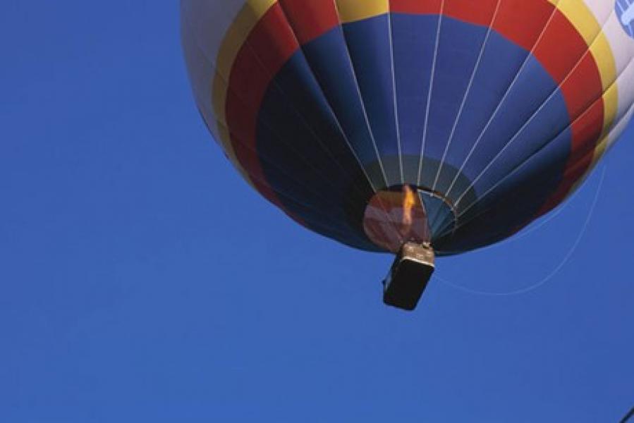 Egipt: 19 turişti şi-au pierdut viaţa în explozia unui balon cu aer cald la Luxor