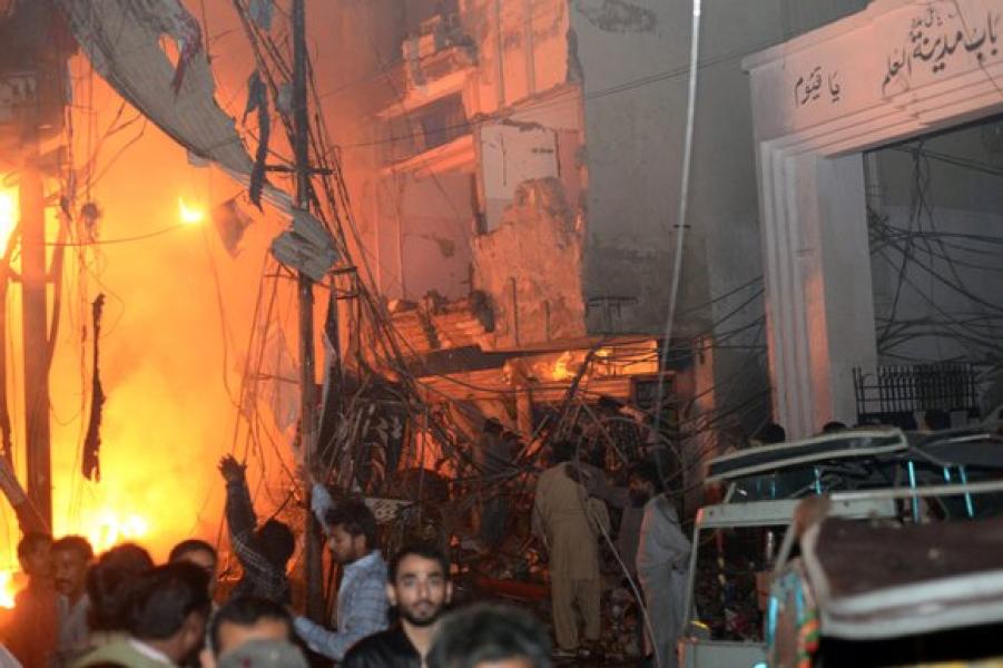 Explozie în Pakistan, cu o zi înainte de alegeri: Cel puţin patru morţi şi 15 răniţi
