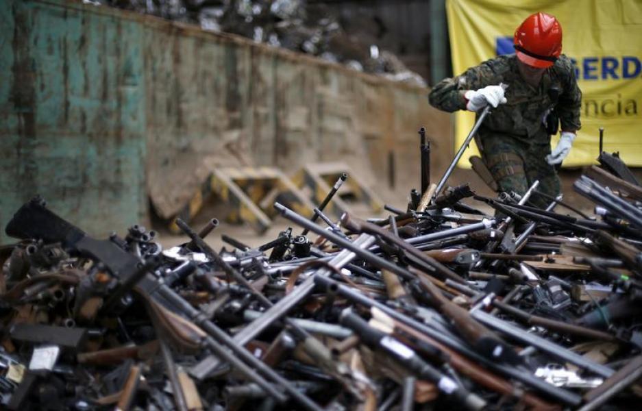 Peste 65 de ţări, inclusiv România, au semnat luni Tratatul privind comerţul cu arme