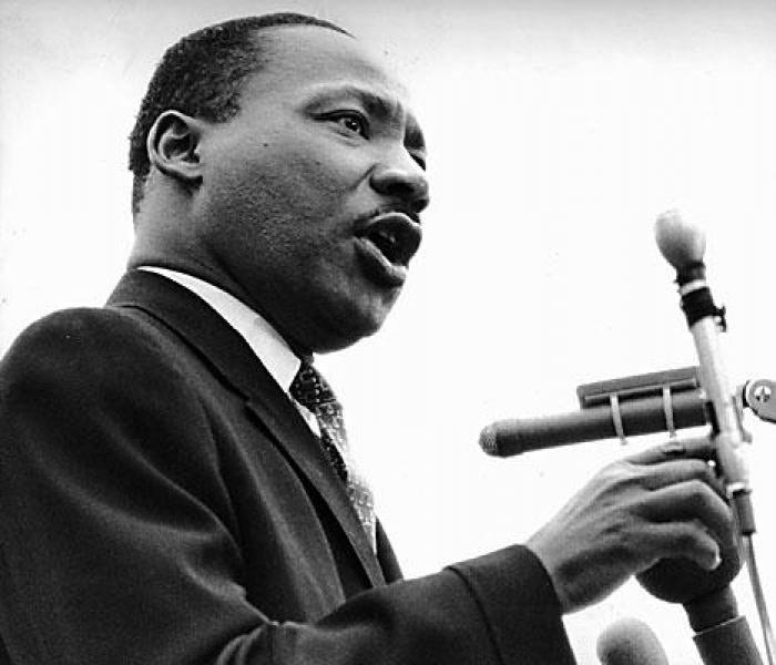 Obama, pe urmele lui Martin Luther King: Preşedintele american va susţine un discurs pe treptele Lincoln Memorial