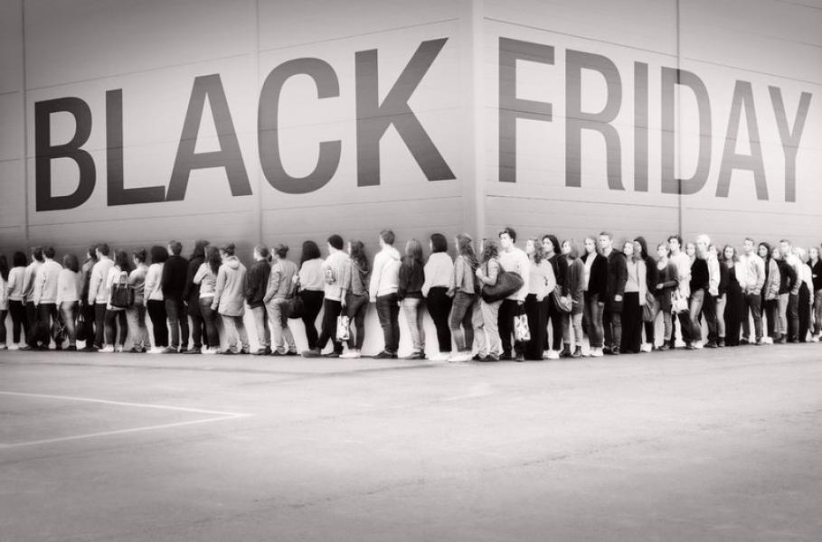 Black Friday: O nouă cursă a profiturilor pentru retailerii din România 