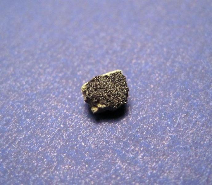 Un mic meteorit marţian ar putea conţine dovada existenţei formelor de viaţă pe Planeta Roşie